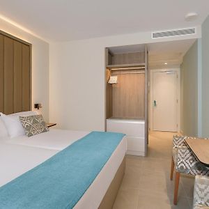 Sol Room Pool View